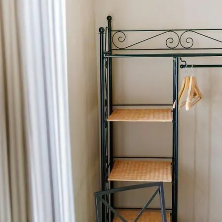 لاندوتيل إيربورت-ان لاوتزنهاوسن