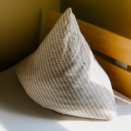 لاندوتيل إيربورت-ان لاوتزنهاوسن