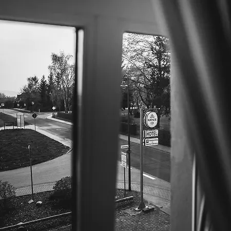 لاندوتيل إيربورت-ان